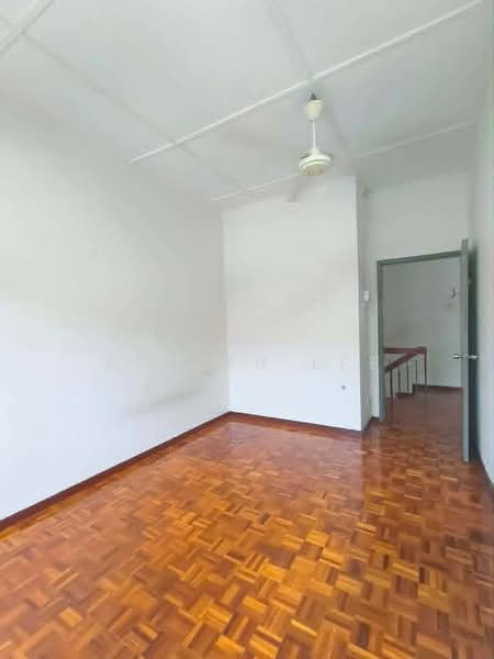 Rumah Teres 2 Tingkat untuk Disewa di BANDAR PUCHONG JAYA (Puchong) - Jayden Lee - Living Room - PropertyGuru.com.my
