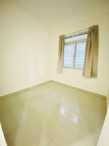 Condominium for Sale at Fairway Suites - Paggie Tee - Interior - PropertyGuru.com.my