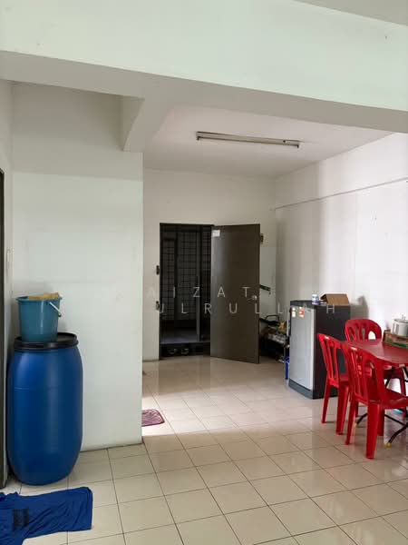 Rumah Flat untuk Dijual di Pangsapuri Villamas - Aizat Saifulrullah - Interior - PropertyGuru.com.my