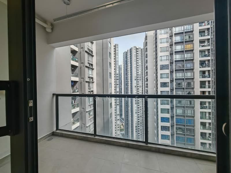 Servis Apartment untuk Dijual di R&F Princess Cove Phase 1 - Fion Lee - Balcony - PropertyGuru.com.my