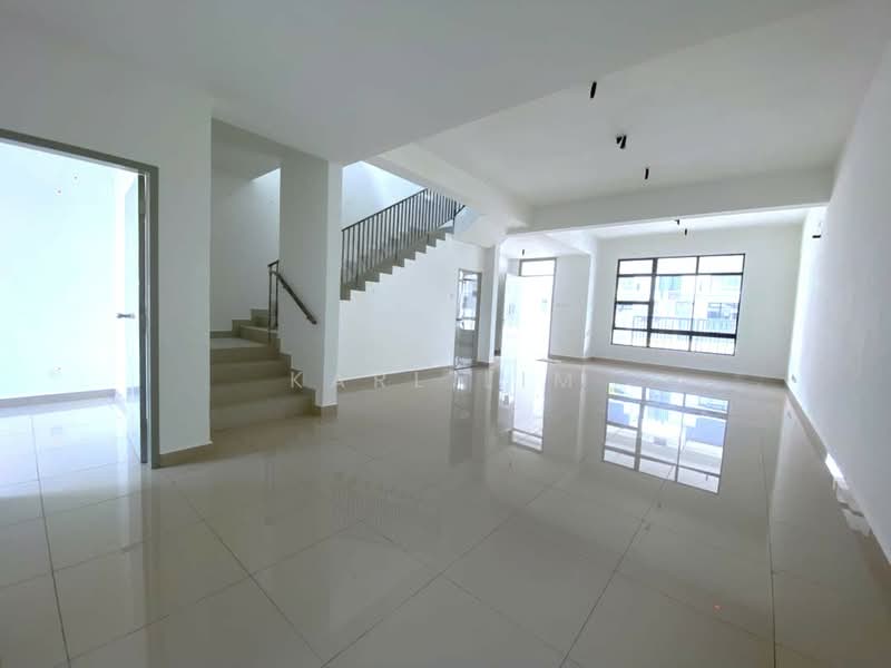 2-storey Terraced House for Sale in Taman Ponderosa (Johor Bahru) - Karl Lim - Living Room - PropertyGuru.com.my