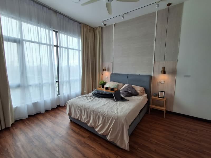 Servis Apartment untuk Dijual di Molek Regency - Helen Lee - Bedroom - PropertyGuru.com.my