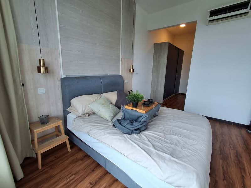Servis Apartment untuk Dijual di Molek Regency - Helen Lee - Bedroom - PropertyGuru.com.my