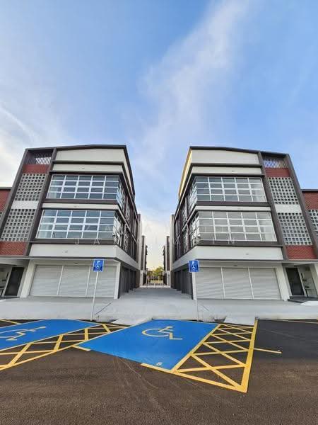 Shop / Office untuk Disewa di Shah Alam (Selangor) - Zahayati Jamaludin - Exterior - PropertyGuru.com.my