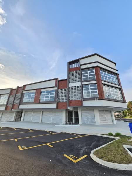 Shop / Office untuk Disewa di Shah Alam (Selangor) - Zahayati Jamaludin - Exterior - PropertyGuru.com.my