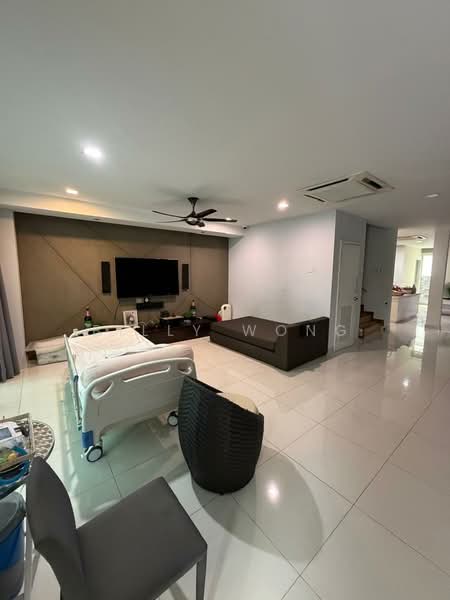 Rumah Teres 2.5 Tingkat untuk Dijual di Subang Jaya (Selangor) - Billy Wong - Living Room - PropertyGuru.com.my