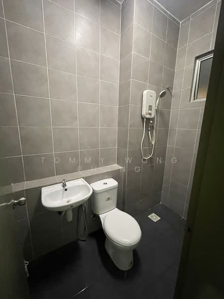 Pangsapuri untuk Disewa di Idaman Abadi - Tommy Wong Phang - Bathroom - PropertyGuru.com.my