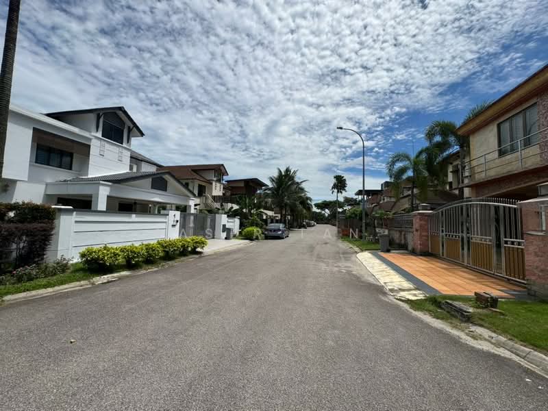 Semi-Detached House for Sale in Taman Austin Perdana (Tebrau) - SASER TAN. - Exterior - PropertyGuru.com.my