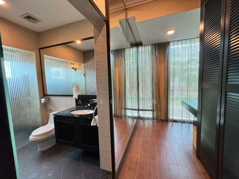 Semi-Detached House for Sale in Taman Austin Perdana (Tebrau) - SASER TAN. - Bathroom - PropertyGuru.com.my