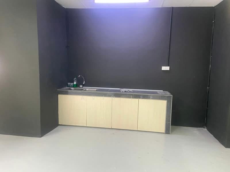Terrace Factory for Rent in Bukit Angkat Industrial Park (Kajang) - David Lee - Interior - PropertyGuru.com.my