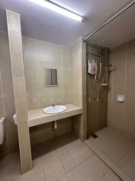 Pangsapuri untuk Dijual di Larkin Residence (Phase One) - Mabel Lee - Bathroom - PropertyGuru.com.my