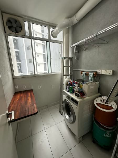 Kondominium untuk Disewa di La Thea Residences - Mohd Fitri MF - Balcony - PropertyGuru.com.my