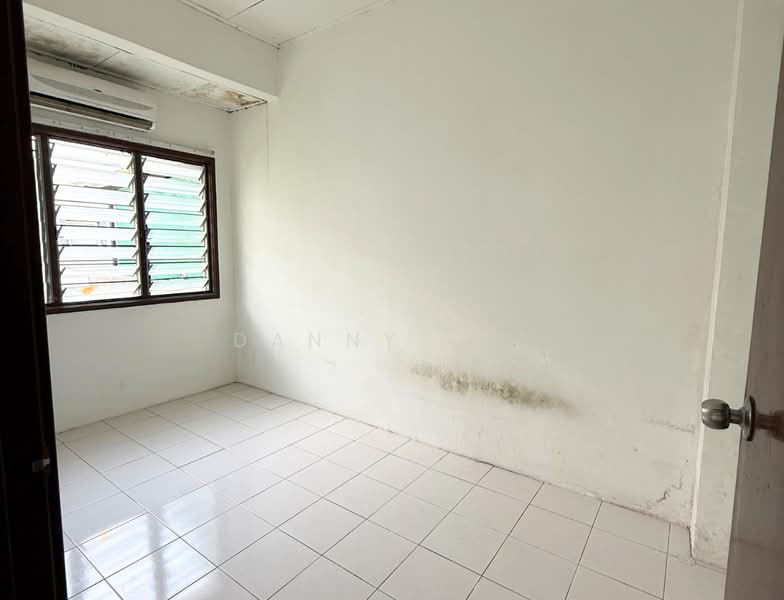 Rumah Teres 2 Tingkat untuk Dijual di Taman Puncak Jalil (Seri Kembangan) - Danny Lee - Interior - PropertyGuru.com.my