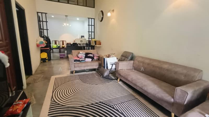 Rumah Teres 1.5 Tingkat untuk Dijual di Taman Melodies (Johor Bahru) - Alice Chia - Living Room - PropertyGuru.com.my