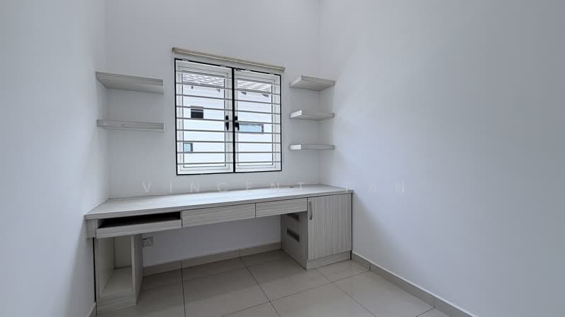 1.5-storey Terraced House for Sale in Bandar Sri Damansara (Selangor) - Vincent Tan - PropertyGuru.com.my