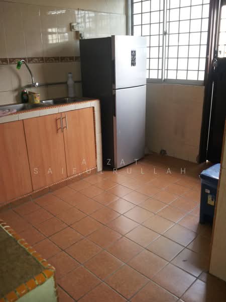 1-storey Terraced House for Sale in Kelana Jaya (Petaling Jaya) - Aizat Saifulrullah - Kitchen - PropertyGuru.com.my
