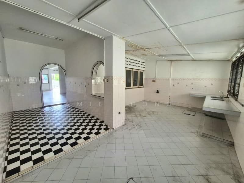 2-storey Terraced House for Sale in Taman Tasek (Ipoh) - Amie Chong - Kitchen - PropertyGuru.com.my