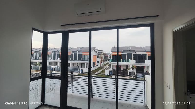 Rumah Teres 2 Tingkat untuk Disewa di Telok Panglima Garang (Selangor) - Venus Sim - Balcony - PropertyGuru.com.my