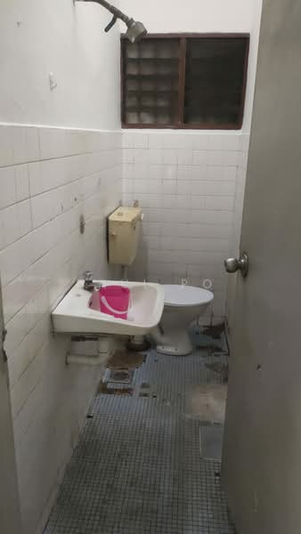 Rumah Teres 2 Tingkat untuk Disewa di Taman Muda (Ampang) - Paul Po - Bathroom - PropertyGuru.com.my