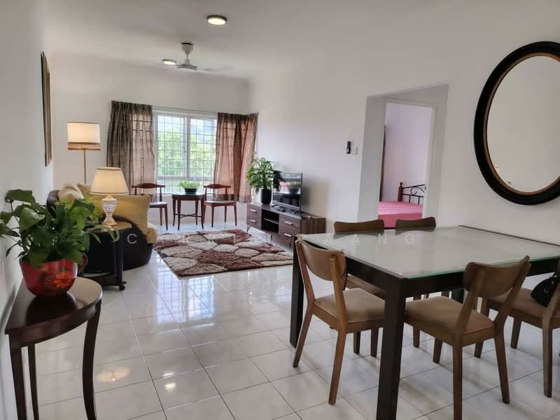 Pangsapuri untuk Dijual di SD Tiara Apartment - Carrie Paang - Living Room - PropertyGuru.com.my