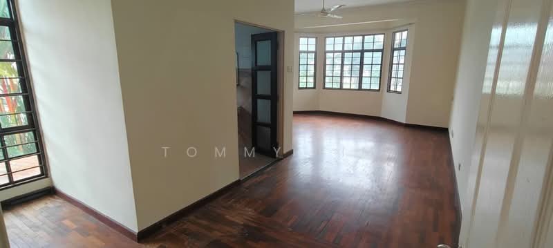 Rumah Berkembar untuk Dijual di Bukit Rahman Putra (Sungai Buloh) - Tommy Lim - Living Room - PropertyGuru.com.my