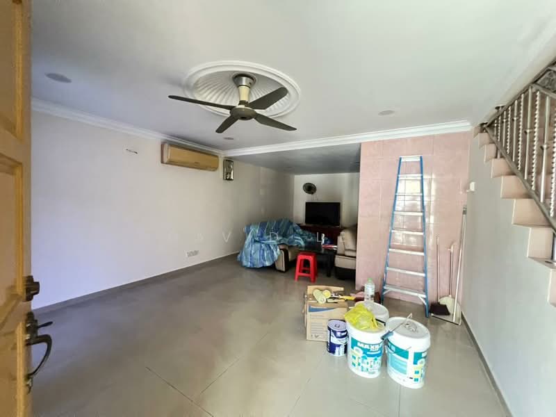 Rumah Teres 2 Tingkat untuk Disewa di Seri Kembangan (Selangor) - David Lee - Living Room - PropertyGuru.com.my