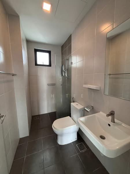 Service Residence for Rent at D'sands Residence - JH Tee - Bathroom - PropertyGuru.com.my