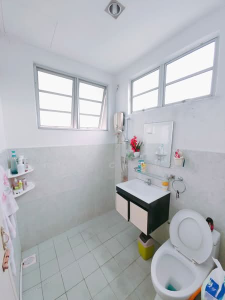 Pangsapuri untuk Dijual di Kings Height - Amie Chong - PropertyGuru.com.my