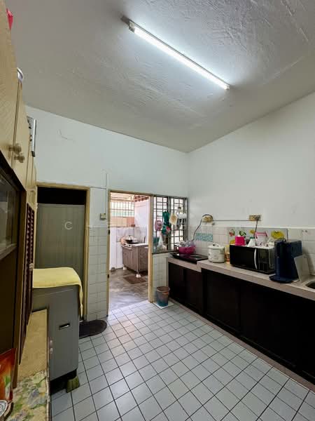 Rumah Teres 2 Tingkat untuk Dijual di Taman Sri Putri (Skudai) - Chen Shieh Yu - Kitchen - PropertyGuru.com.my