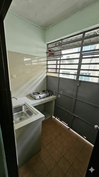 Rumah Teres 2 Tingkat untuk Dijual di Cheras (Kuala Lumpur) - Kelly Chua - Kitchen - PropertyGuru.com.my