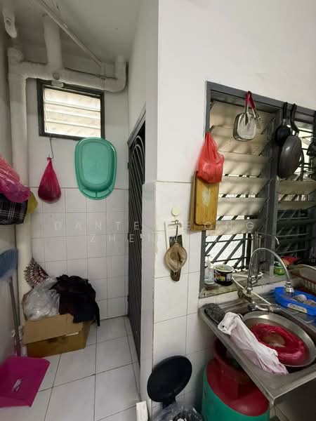 Rumah Teres 2.5 Tingkat untuk Dijual di Taman Cheras Jaya (Cheras) - Dante Leong Zhenwen - Kitchen - PropertyGuru.com.my