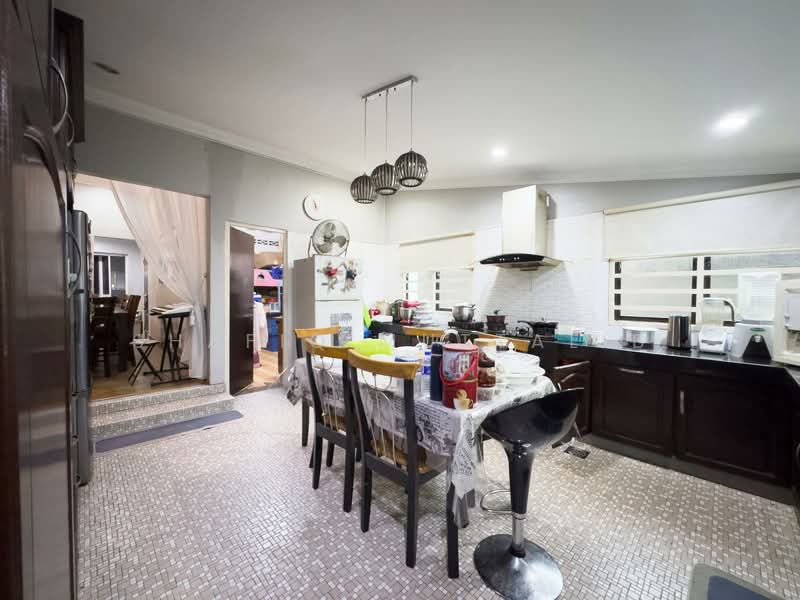 Rumah Banglo untuk Dijual di Taman Keramat (Ulu Kelang) - Shafiq Muttalib - Kitchen - PropertyGuru.com.my