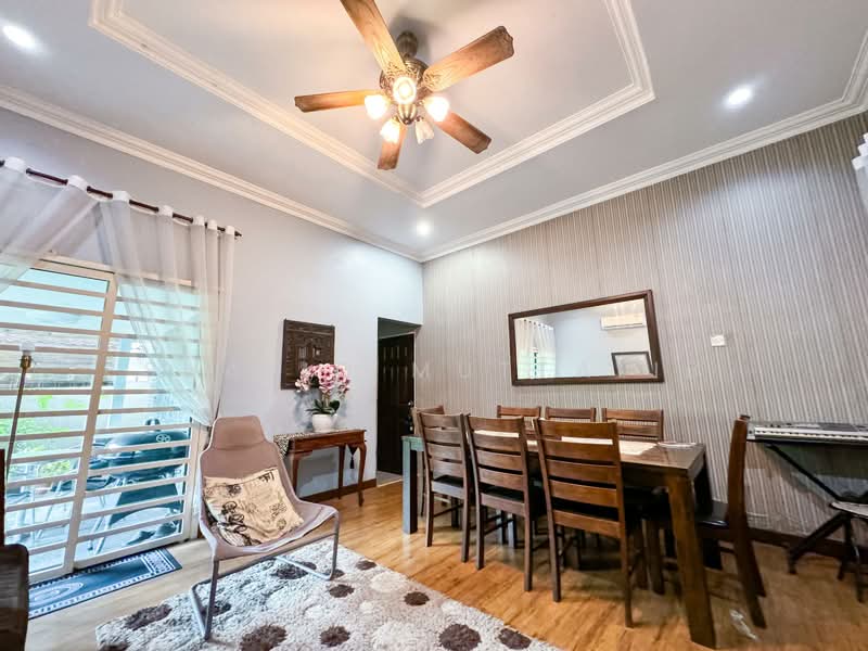 Rumah Banglo untuk Dijual di Taman Keramat (Ulu Kelang) - Shafiq Muttalib - Dining Room - PropertyGuru.com.my