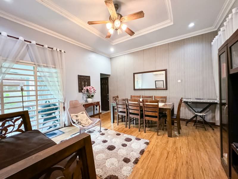 Rumah Banglo untuk Dijual di Taman Keramat (Ulu Kelang) - Shafiq Muttalib - Dining Room - PropertyGuru.com.my