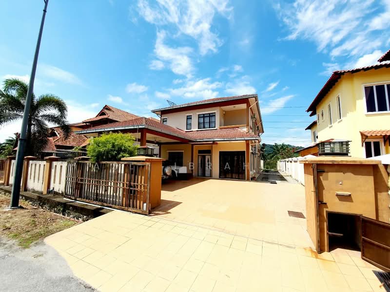 Bungalow for Sale in Kajang (Selangor) - Azli Ibrahim - Exterior - PropertyGuru.com.my