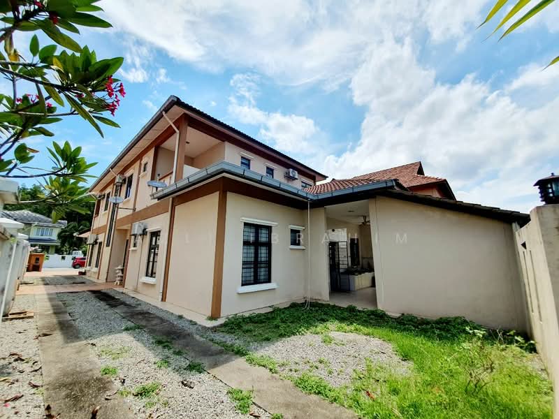 Bungalow for Sale in Kajang (Selangor) - Azli Ibrahim - Exterior - PropertyGuru.com.my