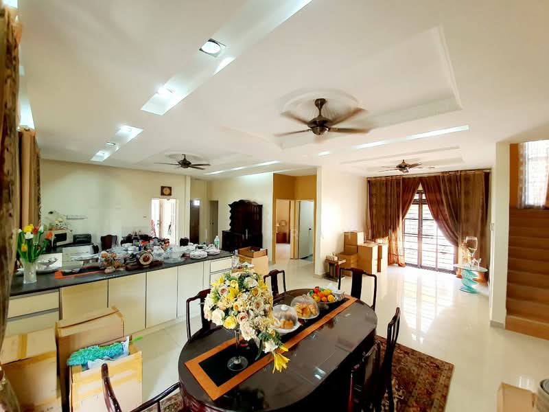 Bungalow for Sale in Kajang (Selangor) - Azli Ibrahim - Dining Room - PropertyGuru.com.my