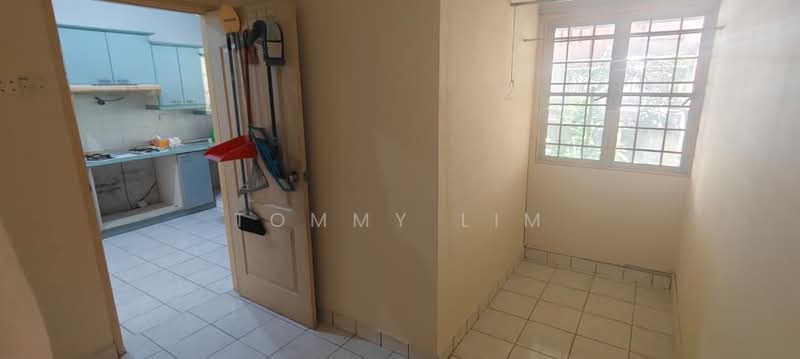 2-storey Terraced House for Sale in Bukit Rahman Putra (Sungai Buloh) - Tommy Lim - Kitchen - PropertyGuru.com.my