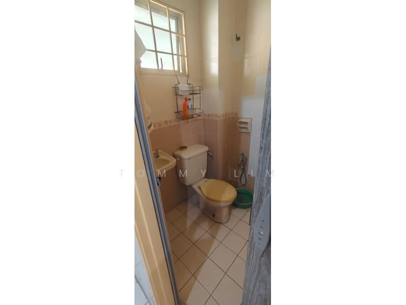 2-storey Terraced House for Sale in Bukit Rahman Putra (Sungai Buloh) - Tommy Lim - Bathroom - PropertyGuru.com.my
