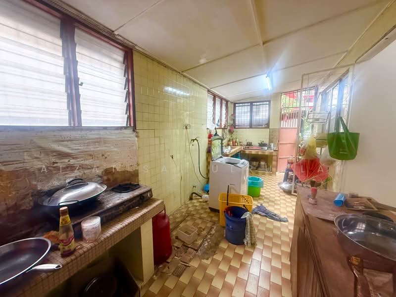 2-storey Terraced House for Sale in Kelana Jaya (Petaling Jaya) - Aizat Saifulrullah - Kitchen - PropertyGuru.com.my