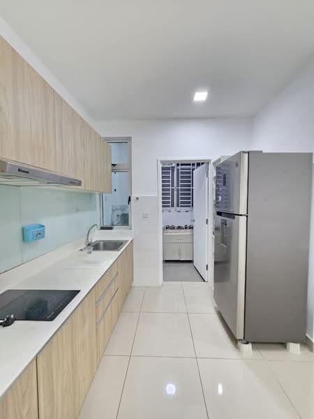 Service Residence for Rent at Meridin Bayvue Serviced Apartment - Ken Sim - Kitchen - PropertyGuru.com.my