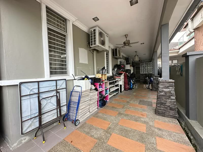 Rumah Berkembar untuk Dijual di Taman Jelok Impian (Kajang) - Azli Ibrahim - Exterior - PropertyGuru.com.my