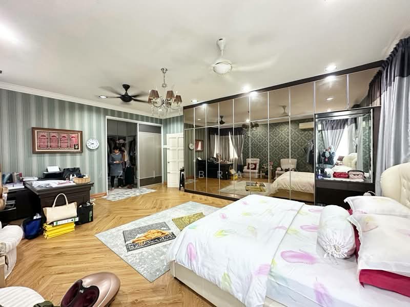 Rumah Berkembar untuk Dijual di Taman Jelok Impian (Kajang) - Azli Ibrahim - Master Bedroom - PropertyGuru.com.my