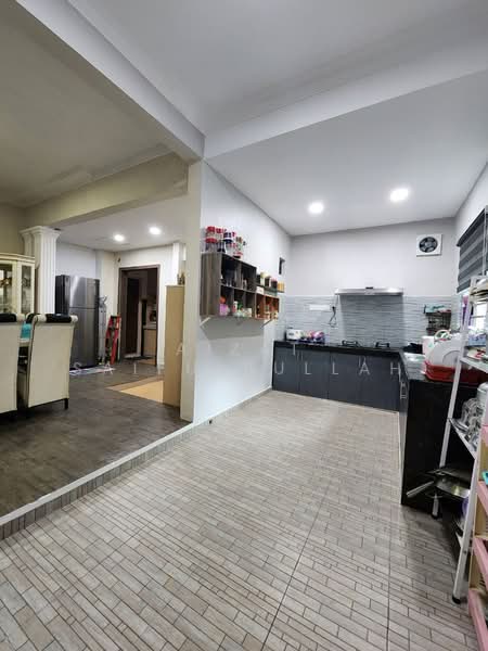 2-storey Terraced House for Sale in Pju 1 (Petaling Jaya) - Aizat Saifulrullah - Kitchen - PropertyGuru.com.my