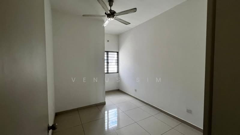 Rumah Teres 2 Tingkat untuk Disewa di Bandar Rimbayu (Telok Panglima Garang) - Venus Sim - Bedroom - PropertyGuru.com.my