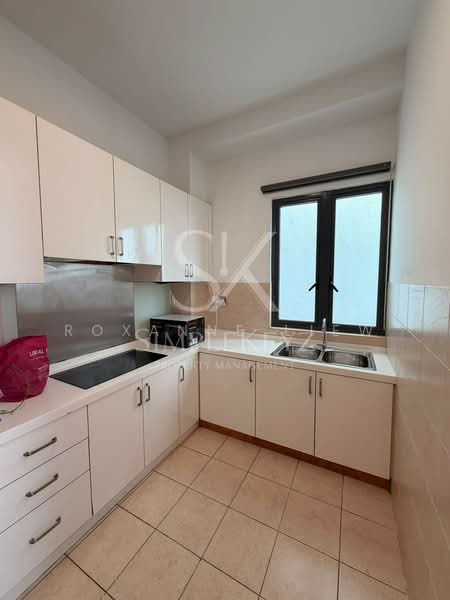 Kondominium untuk Disewa di Nautica Lake Suites - Roxanne Liew - Kitchen - PropertyGuru.com.my