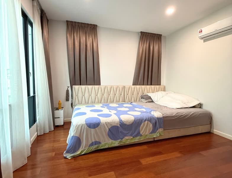 Semi-Detached House for Sale in Bandar Kinrara Seksyen 8 (Bandar Kinrara) - Danny Lee - Bedroom - PropertyGuru.com.my