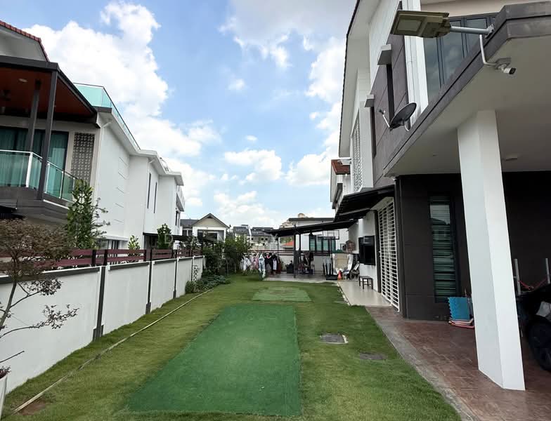 Semi-Detached House for Sale in Bandar Kinrara Seksyen 8 (Bandar Kinrara) - Danny Lee - Exterior - PropertyGuru.com.my
