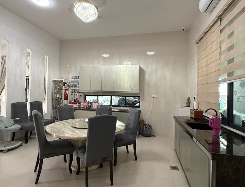 Semi-Detached House for Sale in Bandar Kinrara Seksyen 8 (Bandar Kinrara) - Danny Lee - Dining Room - PropertyGuru.com.my
