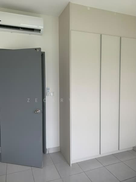 Service Residence for Rent at E'Island Lake Haven - Zeckry Saw - PropertyGuru.com.my